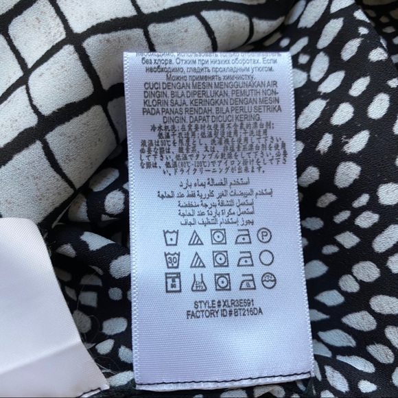 BCBG MAXAZRIA Croc Animal Print Slit Maxi Skirt - Picture 15 of 15